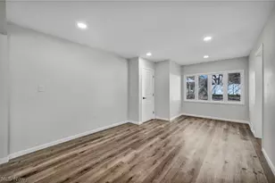 24150 S Woodland Rd, Huber Heights, OH 44122 - Photo 13