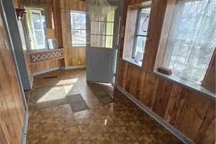 217 S High St, Freeport, OH 43973 - Photo 9