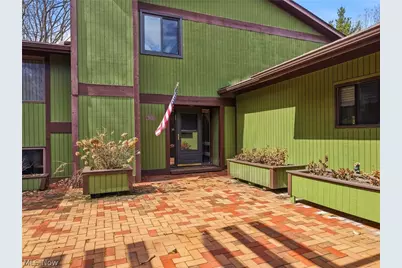 17650 Walnut Trail, Chagrin Falls, OH 44023 - Photo 3