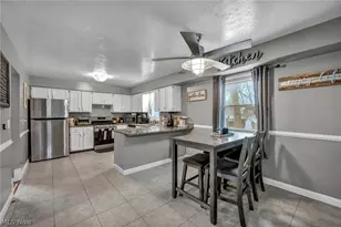 13800 Milo Rd, Garfield Heights, OH 44125 - Photo 13