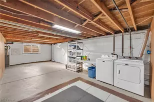 9441 Lindbergh Blvd, Olmsted Falls, OH 44138 - Photo 25