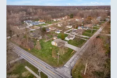 9441 Lindbergh Boulevard, Olmsted Falls, OH 44138 - Photo 7