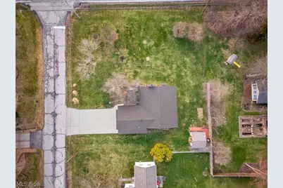 9441 Lindbergh Boulevard, Olmsted Falls, OH 44138 - Photo 29