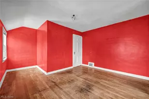 9704 S Highland Ave, Garfield Heights, OH 44125 - Photo 25