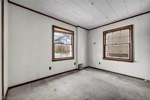 9704 S Highland Ave, Garfield Heights, OH 44125 - Photo 17