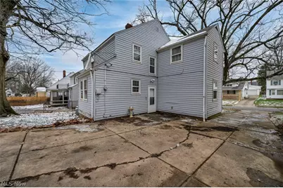 9704 S Highland Avenue, Garfield Heights, OH 44125 - Photo 35