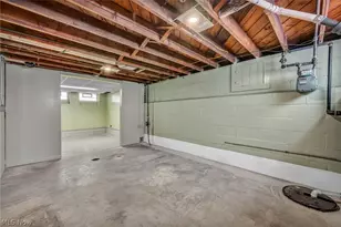 21601 Gardenview Dr, Maple Heights, OH 44137 - Photo 25