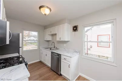 609 Princeton Avenue, Elyria, OH 44035 - Photo 17