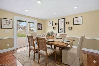 8984 Sherwood Drive NE, Warren, OH 44484 - Photo 11