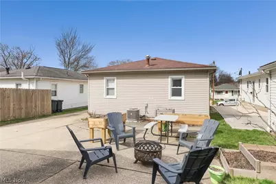 565 Lansing Road, Akron, OH 44312 - Photo 5