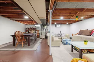 565 Lansing Rd, Akron, OH 44312 - Photo 33