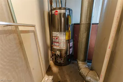 3967 Crooked Run Road NW, New Philadelphia, OH 44663 - Photo 29