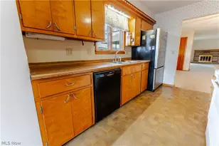 3967 Crooked Run Rd NW, New Philadelphia, OH 44663 - Photo 11