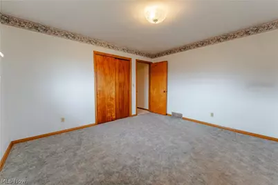 3967 Crooked Run Road NW, New Philadelphia, OH 44663 - Photo 23