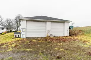 3967 Crooked Run Rd NW, New Philadelphia, OH 44663 - Photo 39