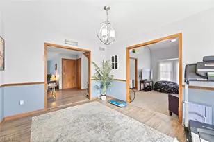 3151 Edinburg Ave NW, Canton, OH 44708 - Photo 7