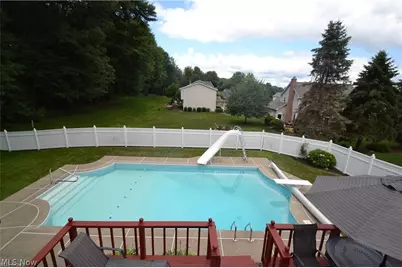 3151 Edinburg Avenue NW, Canton, OH 44708 - Photo 33