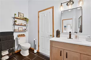 7582 Wilton Ln, North Royalton, OH 44133 - Photo 15