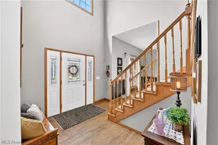 7582 Wilton Ln, North Royalton, OH 44133 - Photo 3