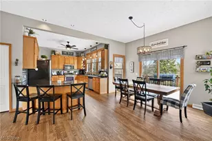 7582 Wilton Ln, North Royalton, OH 44133 - Photo 9