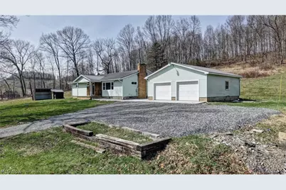 3265 Yorkview Road SW, New Philadelphia, OH 44663 - Photo 3