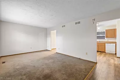 103 W Crosier Street, Akron, OH 44311 - Photo 3