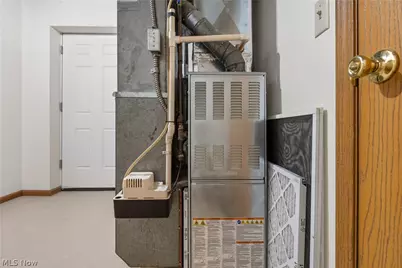 732 Vernon Odom Boulevard, Akron, OH 44307 - Photo 21