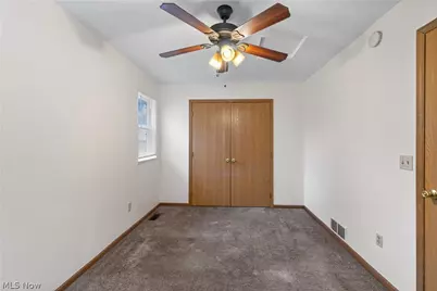 732 Vernon Odom Boulevard, Akron, OH 44307 - Photo 7