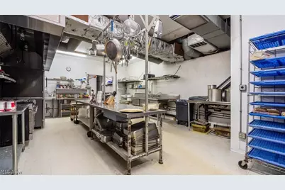 2000 E Wheeling Avenue, Cambridge, OH 43725 - Photo 35