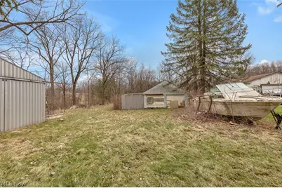 229 W 130th Street, Hinckley, OH 44233 - Photo 31