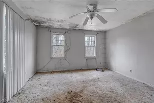 229 W 130th St, Hinckley, OH 44233 - Photo 5