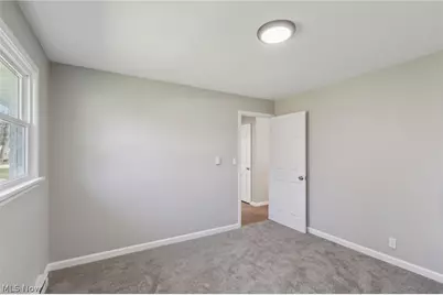 7412 Hopkins Road, Mentor, OH 44060 - Photo 33