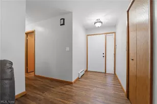 736 Lake Erie St, Conneaut, OH 44030 - Photo 3