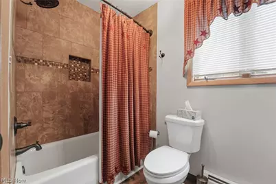 736 Lake Erie Street, Conneaut, OH 44030 - Photo 15