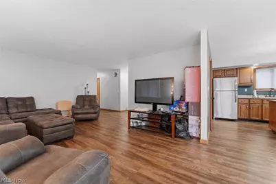 736 Lake Erie Street, Conneaut, OH 44030 - Photo 5