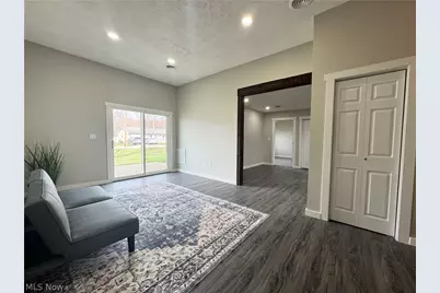 126 1/2 W Broadway Street, New Lexington, OH 43764 - Photo 7