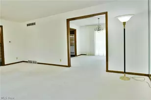 6632 Harrington Ave, Youngstown, OH 44512 - Photo 15