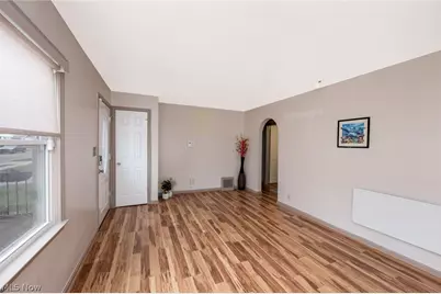 942 E Archwood Avenue, Akron, OH 44306 - Photo 7