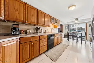 6040 Reynolds Rd, Mentor on the Lake, OH 44060 - Photo 13