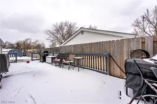 6040 Reynolds Rd, Mentor on the Lake, OH 44060 - Photo 23