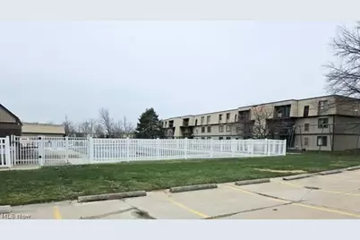 9660 Cove Drive #F-16, North Royalton, OH 44133 - Photo 33