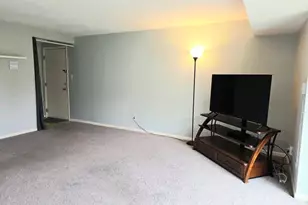 9660 Cove Dr, North Royalton, OH 44133 - Photo 9