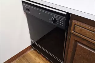 9660 Cove Dr, North Royalton, OH 44133 - Photo 15