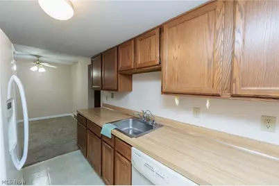 3265 Mayfield Road #29, Cleveland Heights, OH 44118 - Photo 19