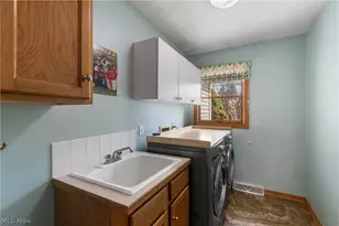 10075 Waterford Trail, Chagrin Falls, OH 44023 - Photo 15