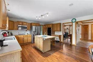 10075 Waterford Trail, Chagrin Falls, OH 44023 - Photo 9