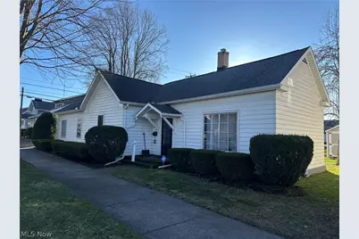 122 5th Street SW, New Philadelphia, OH 44663 - Photo 1