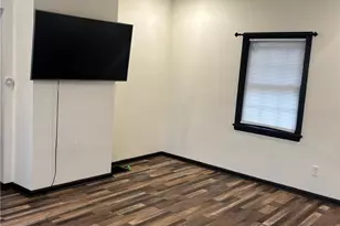 122 5th St SW, New Philadelphia, OH 44663 - Photo 7