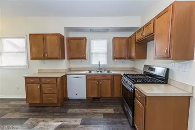 475 Sullivan Avenue, Akron, OH 44305 - Photo 7