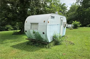 99 E Apple Blossom Wy, Elizabeth, WV 26143 - Photo 11